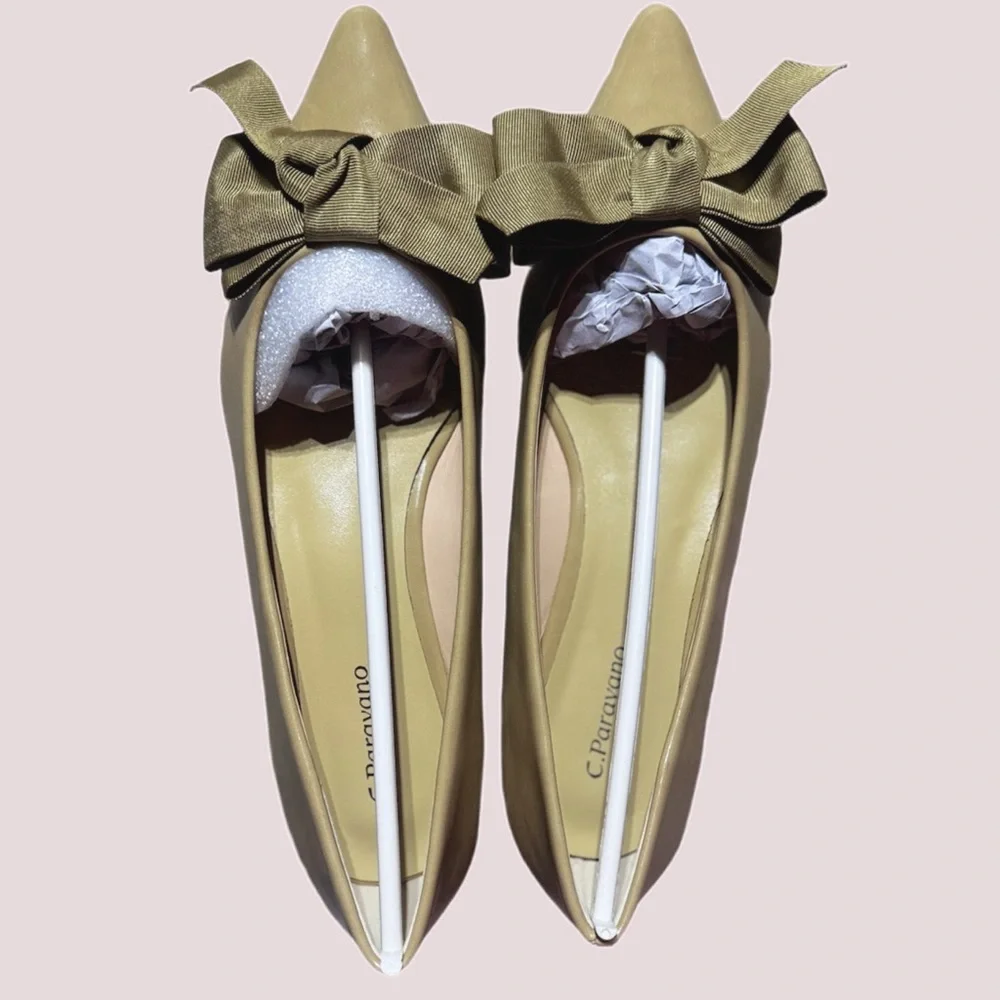 NWT C.Paravano Camel Pointed-Toe Flats with Bow‎ – Size 6.5